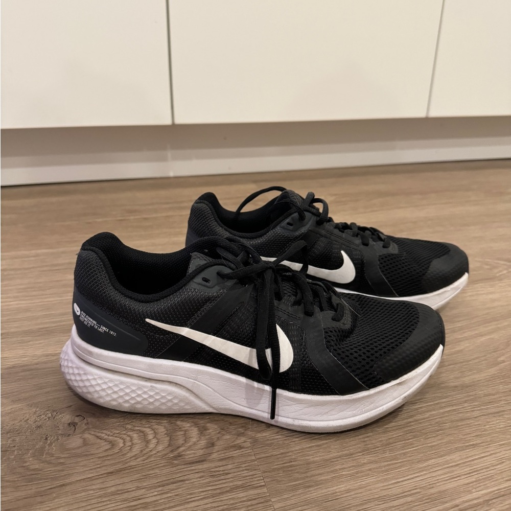 🖤 Nike Run Swifts 🖤 *GENTLY USED* - Women’s 9.5